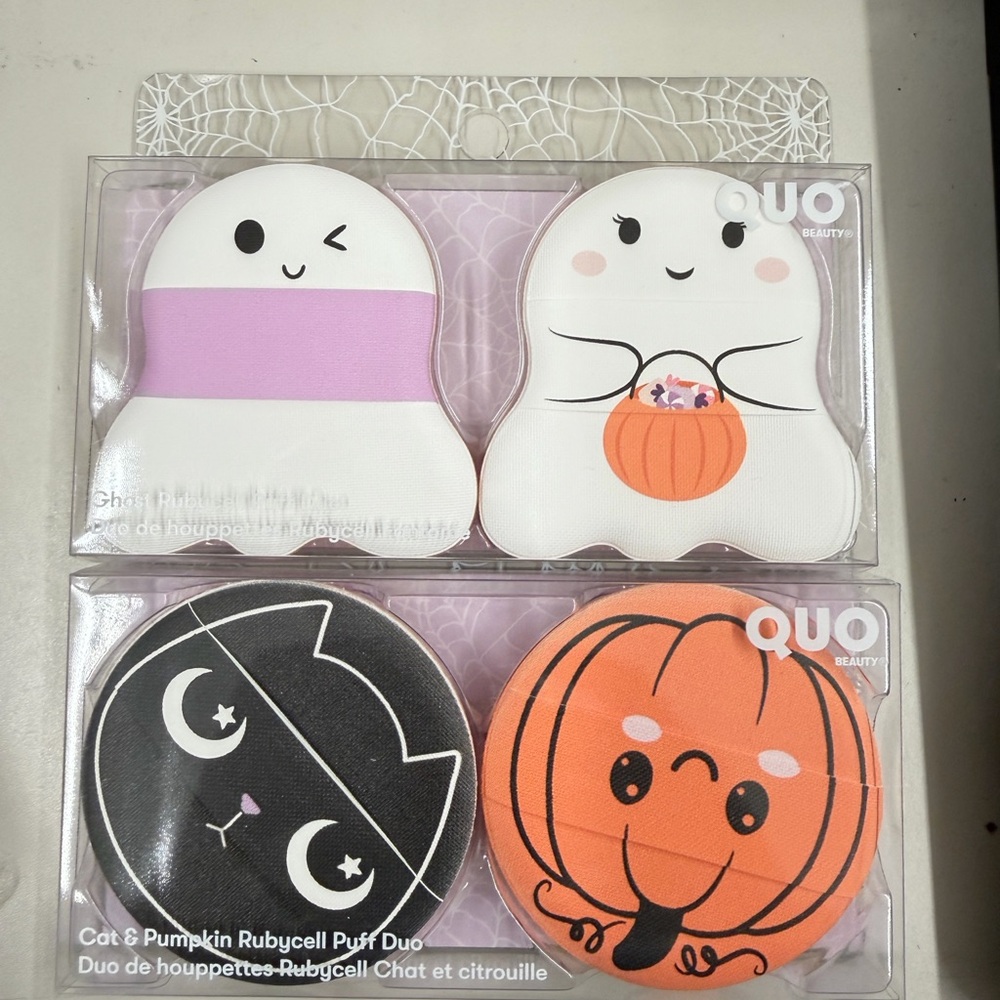 Quo Beauty Halloween Puff Duo puff sets of 2